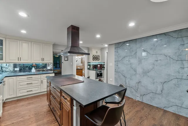 $875,000 | 11905 South Lakewood Avenue, Palos Park, IL 60464