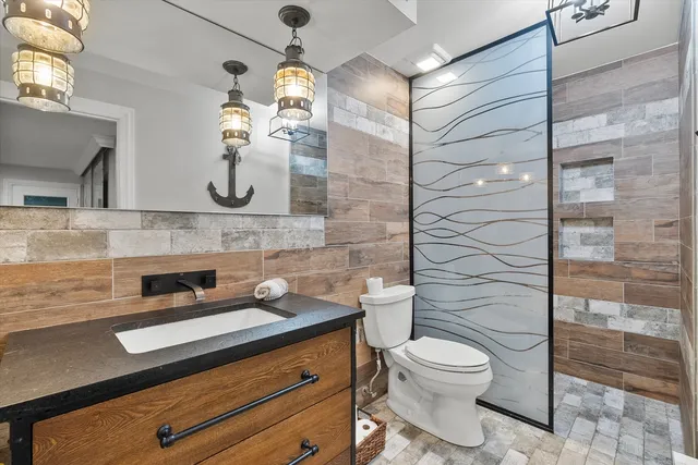 $875,000 | 11905 South Lakewood Avenue, Palos Park, IL 60464