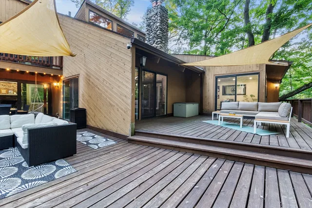 $875,000 | 11905 South Lakewood Avenue, Palos Park, IL 60464