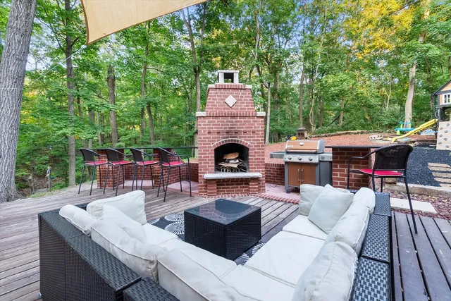 $875,000 | 11905 South Lakewood Avenue, Palos Park, IL 60464