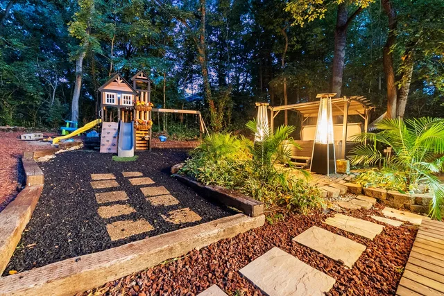 $875,000 | 11905 South Lakewood Avenue, Palos Park, IL 60464