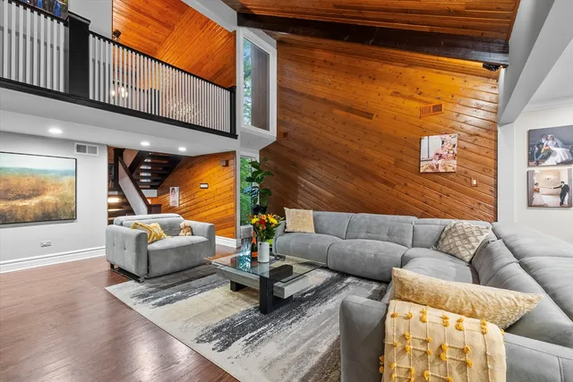 $875,000 | 11905 South Lakewood Avenue, Palos Park, IL 60464