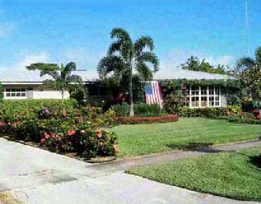 37 Willow Road Tequesta, FL 33469 - Photo 1 of 2 Primary Photo
