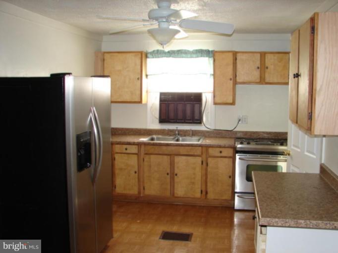 8491 New Cut Road Severn, MD 21144 - Photo 18 of 24 Kitchen