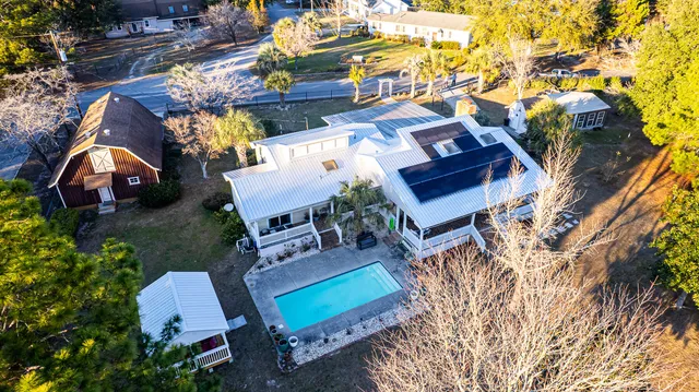 $699,000 | 402 Knott Drive, Eutawville, SC 29048