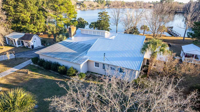 $699,000 | 402 Knott Drive, Eutawville, SC 29048