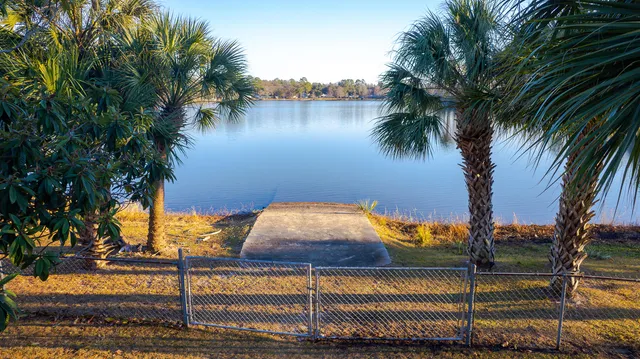 $699,000 | 402 Knott Drive, Eutawville, SC 29048