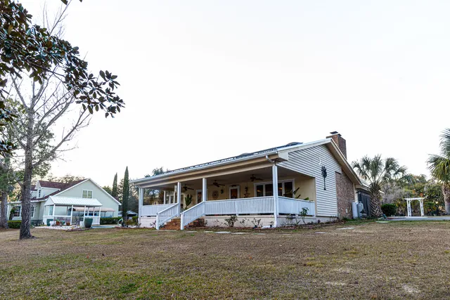 $699,000 | 402 Knott Drive, Eutawville, SC 29048