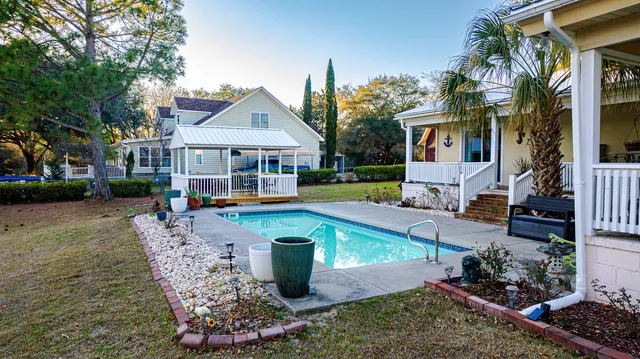 $699,000 | 402 Knott Drive, Eutawville, SC 29048