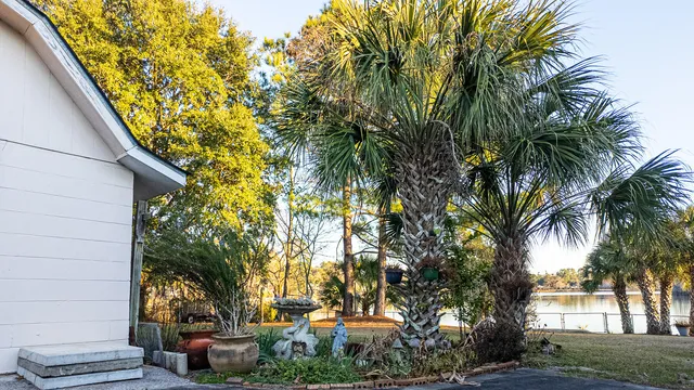 $699,000 | 402 Knott Drive, Eutawville, SC 29048