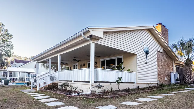 $699,000 | 402 Knott Drive, Eutawville, SC 29048