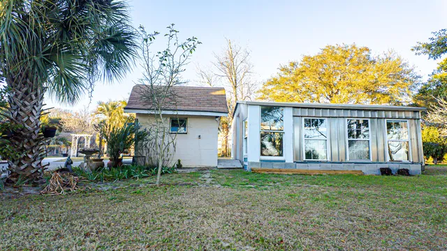 $699,000 | 402 Knott Drive, Eutawville, SC 29048