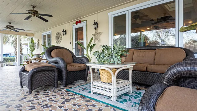 $699,000 | 402 Knott Drive, Eutawville, SC 29048