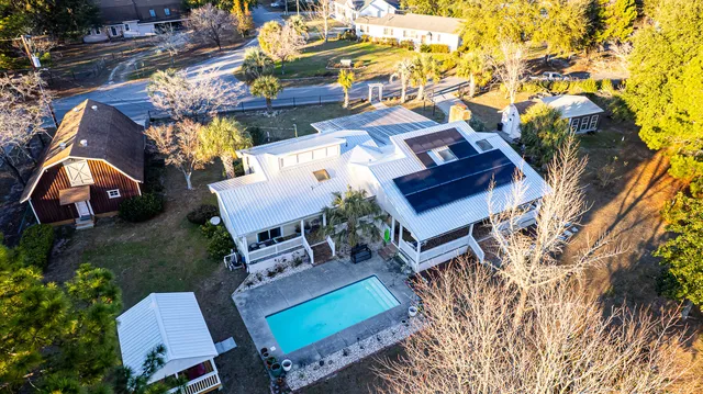 $699,000 | 402 Knott Drive, Eutawville, SC 29048