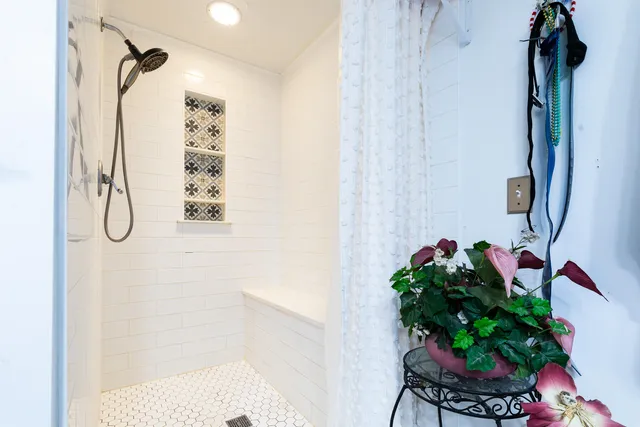 $699,000 | 402 Knott Drive, Eutawville, SC 29048