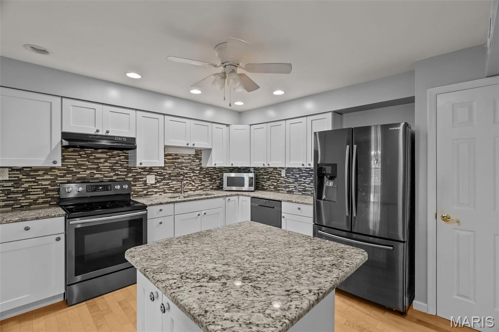 15009 Claymoor Court, Unit 15 Chesterfield, MO 63017 - Photo 12 of 42