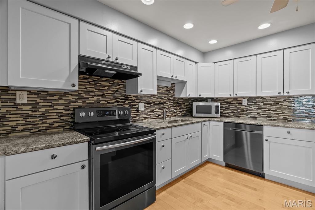 15009 Claymoor Court, Unit 15 Chesterfield, MO 63017 - Photo 14 of 42