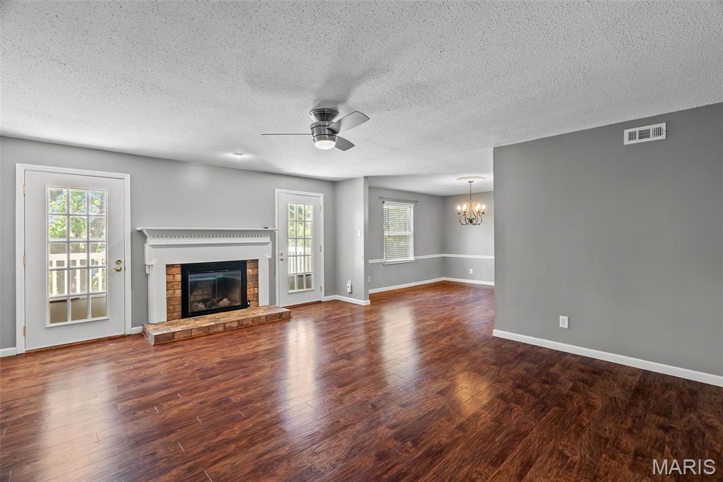 15009 Claymoor Court, Unit 15 Chesterfield, MO 63017 - Photo 3 of 42