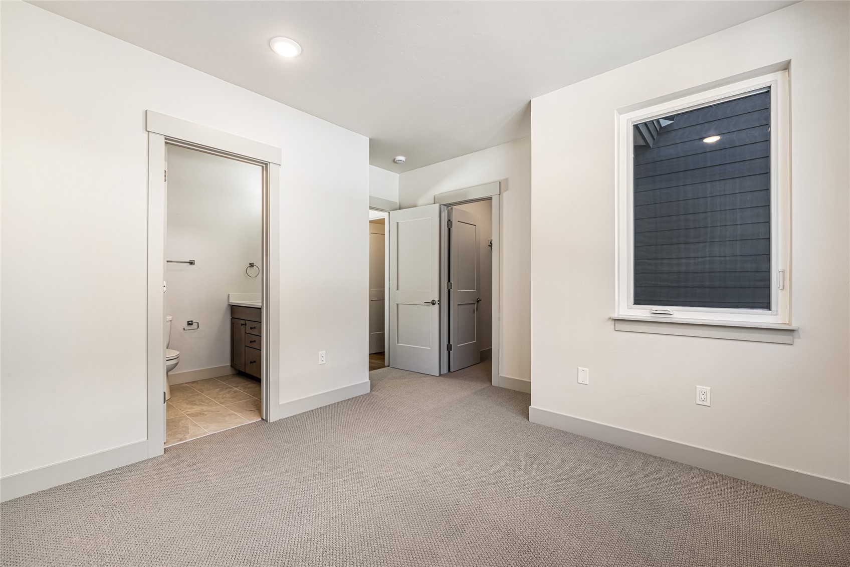 628 Montezuma Road, Unit D2 Keystone, CO 80435 - Photo 12 of 25 Primary bedroom