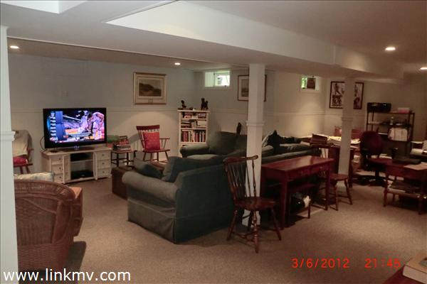 7 North Farms Road Edgartown, MA 02539 - Photo 22 of 29 http://d1qzqeyxiitrap.cloudfront.net/photos/23398/600/34b097c3.jpg