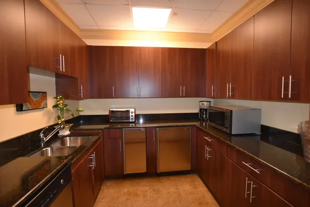 a view of a tennis court