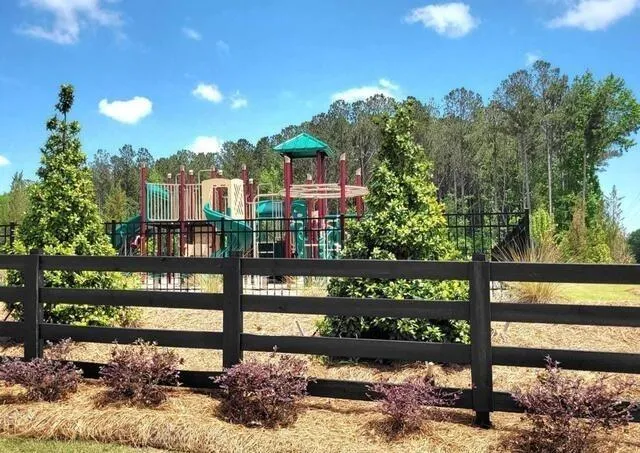 $343,875 | 147 Oakchase Pk Lane, Hampton, GA 30228