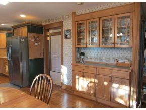 205 Free Hill Road Gray, TN 37615 - Photo 10 of 24 Glass Front Cabinets
