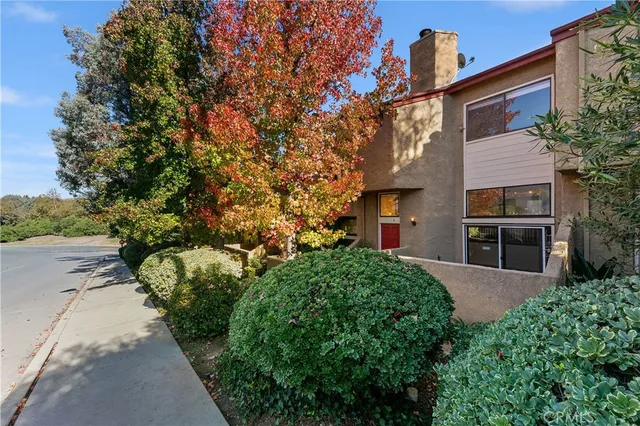a house view with a outdoor space