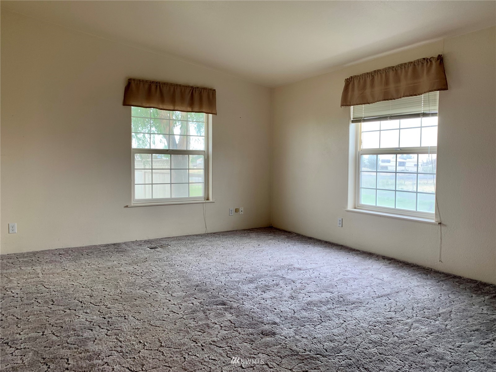 14548 Empire Road Ephrata, WA 98823 - Photo 5 of 27 Gallery Image 5