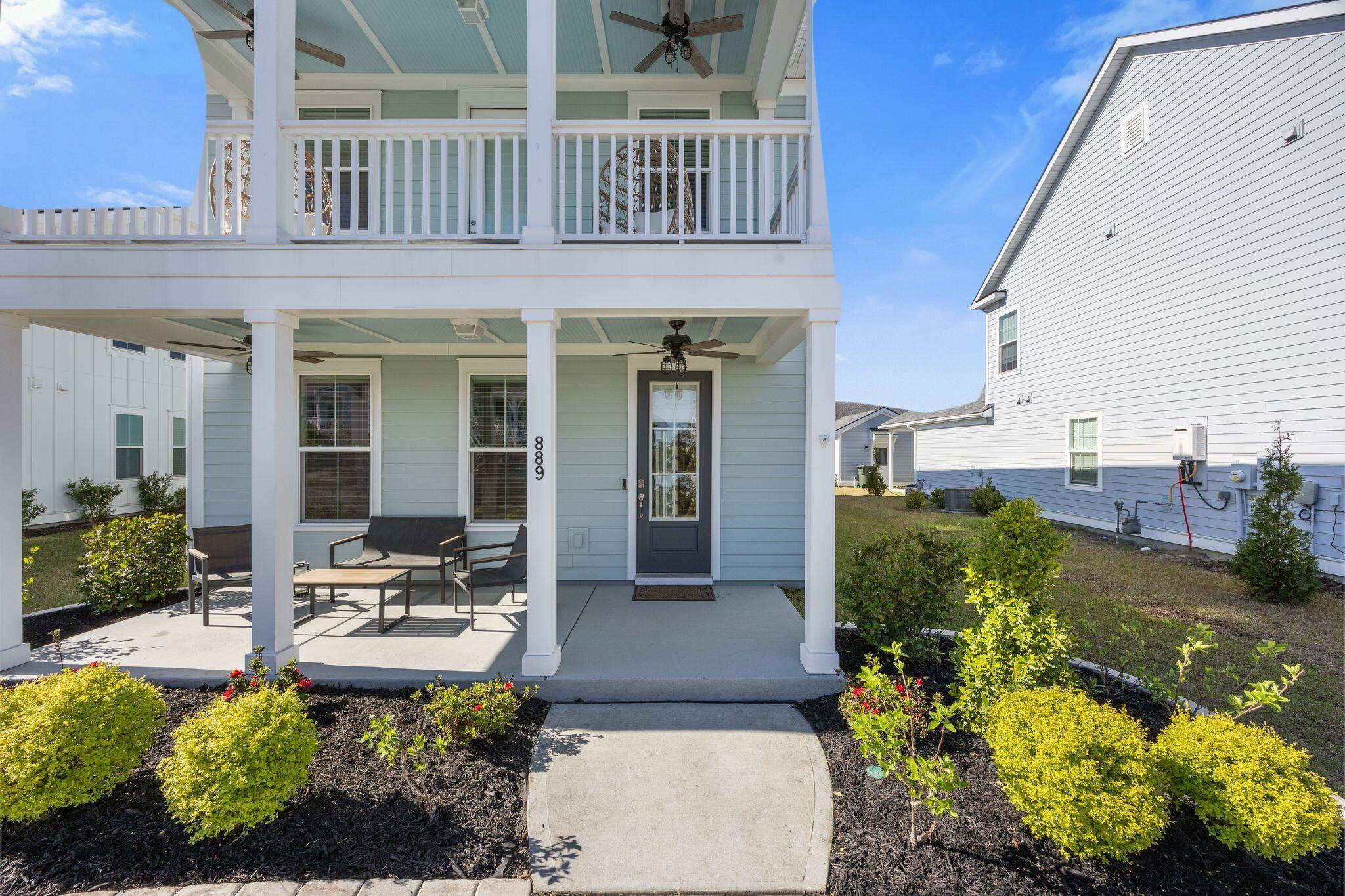 889 Carnes Crossing Summerville, SC 29486 - Photo 4 of 60 3I1A7785