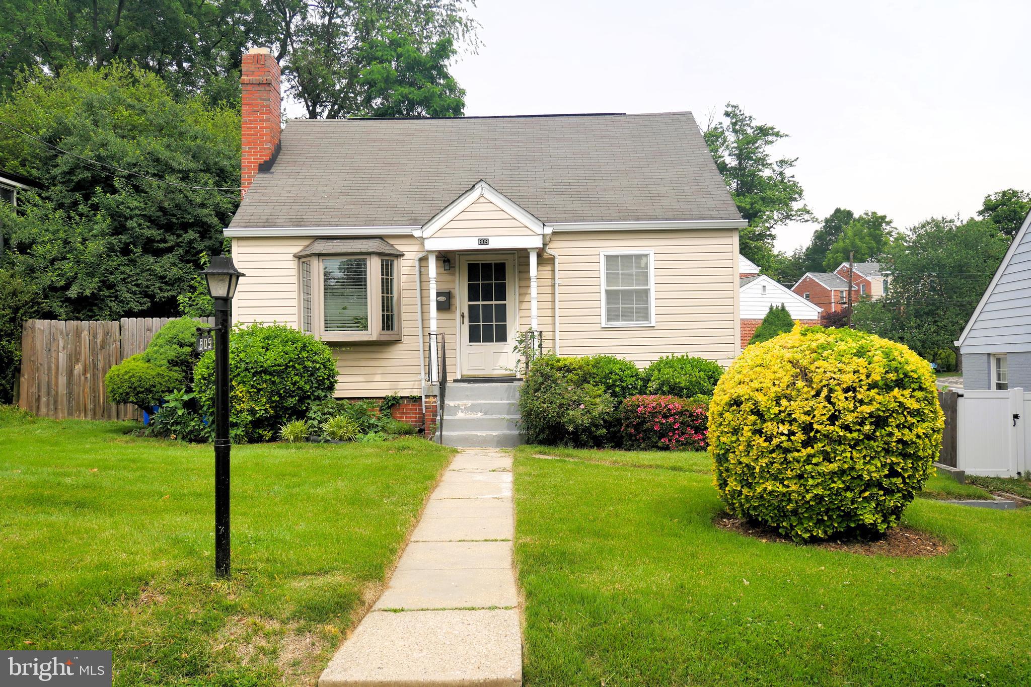 809 Langley Drive Silver Spring, MD 20901 - Photo 2 of 44