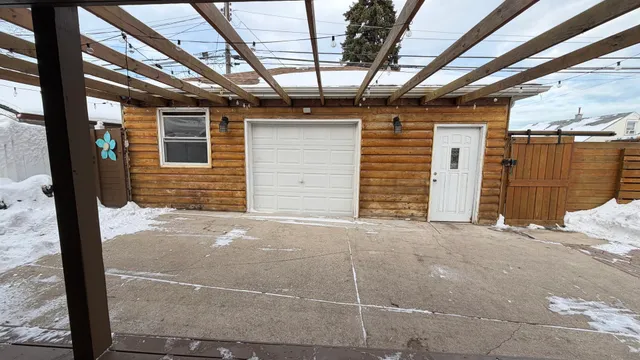 $2,500 | 3800 West 78th Place, Chicago, IL 60652