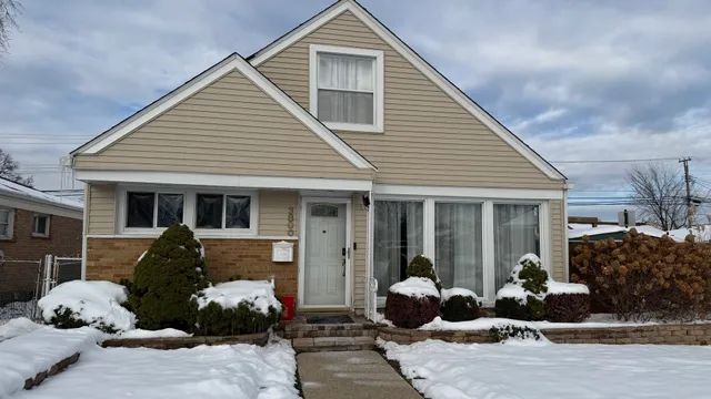 $2,500 | 3800 West 78th Place, Chicago, IL 60652