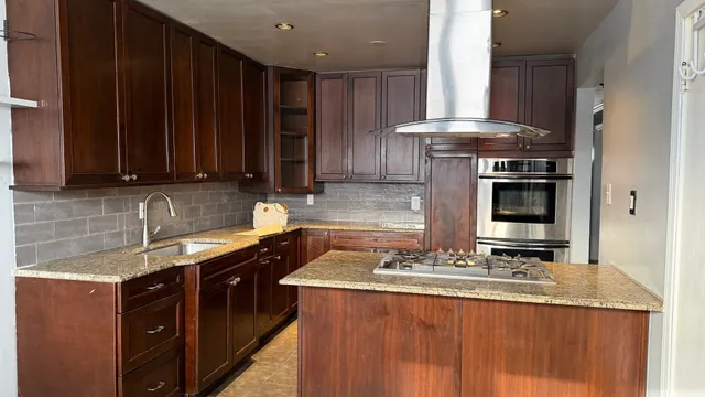 $2,500 | 3800 West 78th Place, Chicago, IL 60652