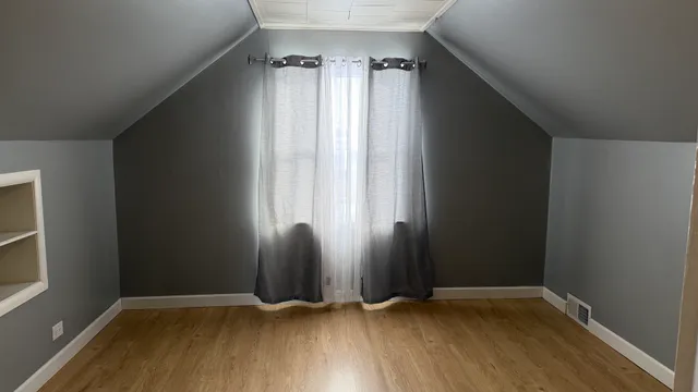 $2,500 | 3800 West 78th Place, Chicago, IL 60652