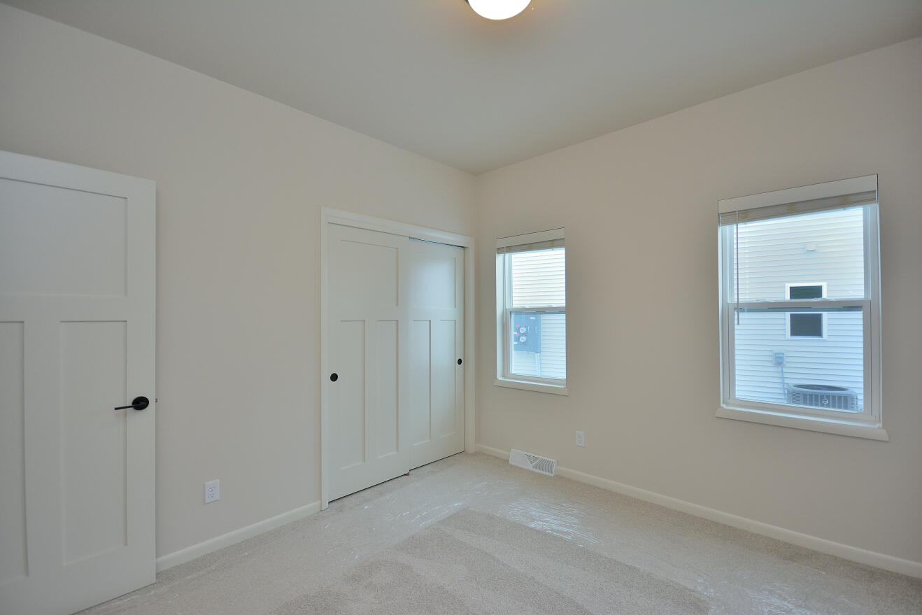 1017 Elderberry Road Oconomowoc, WI 53066 - Photo 13 of 33 79 ARWT (8)