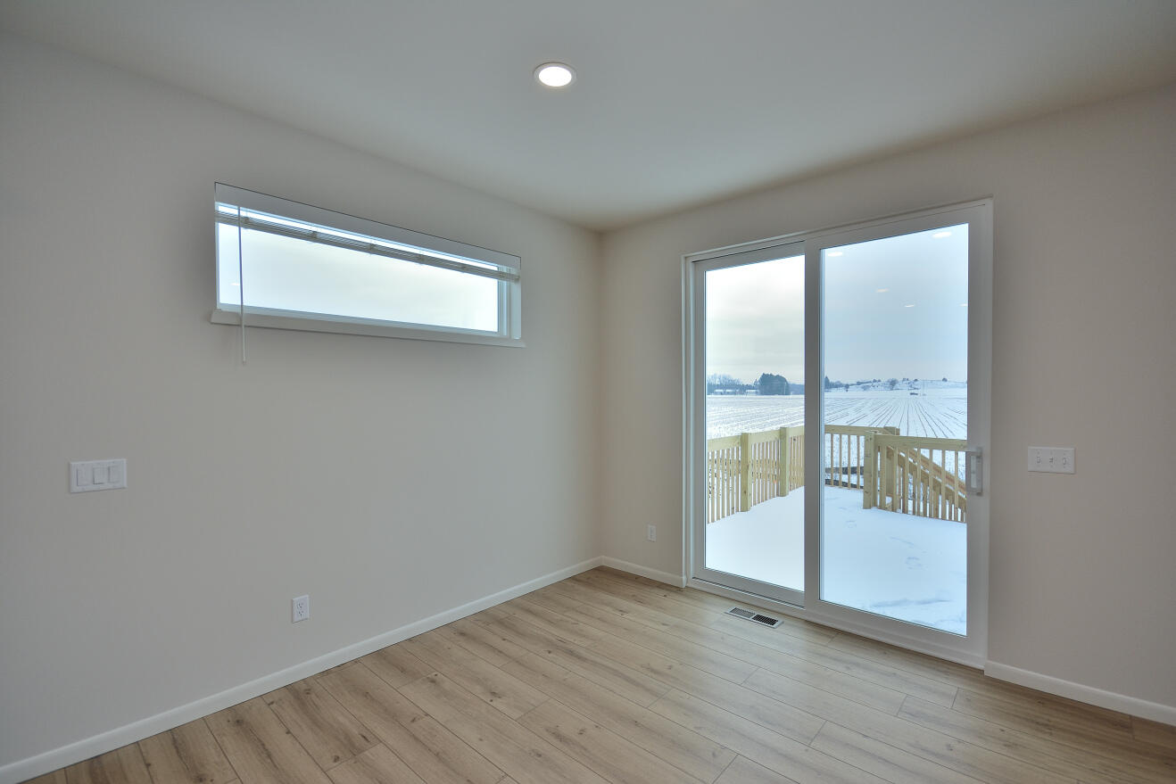 1017 Elderberry Road Oconomowoc, WI 53066 - Photo 23 of 33 79 ARWT (18)