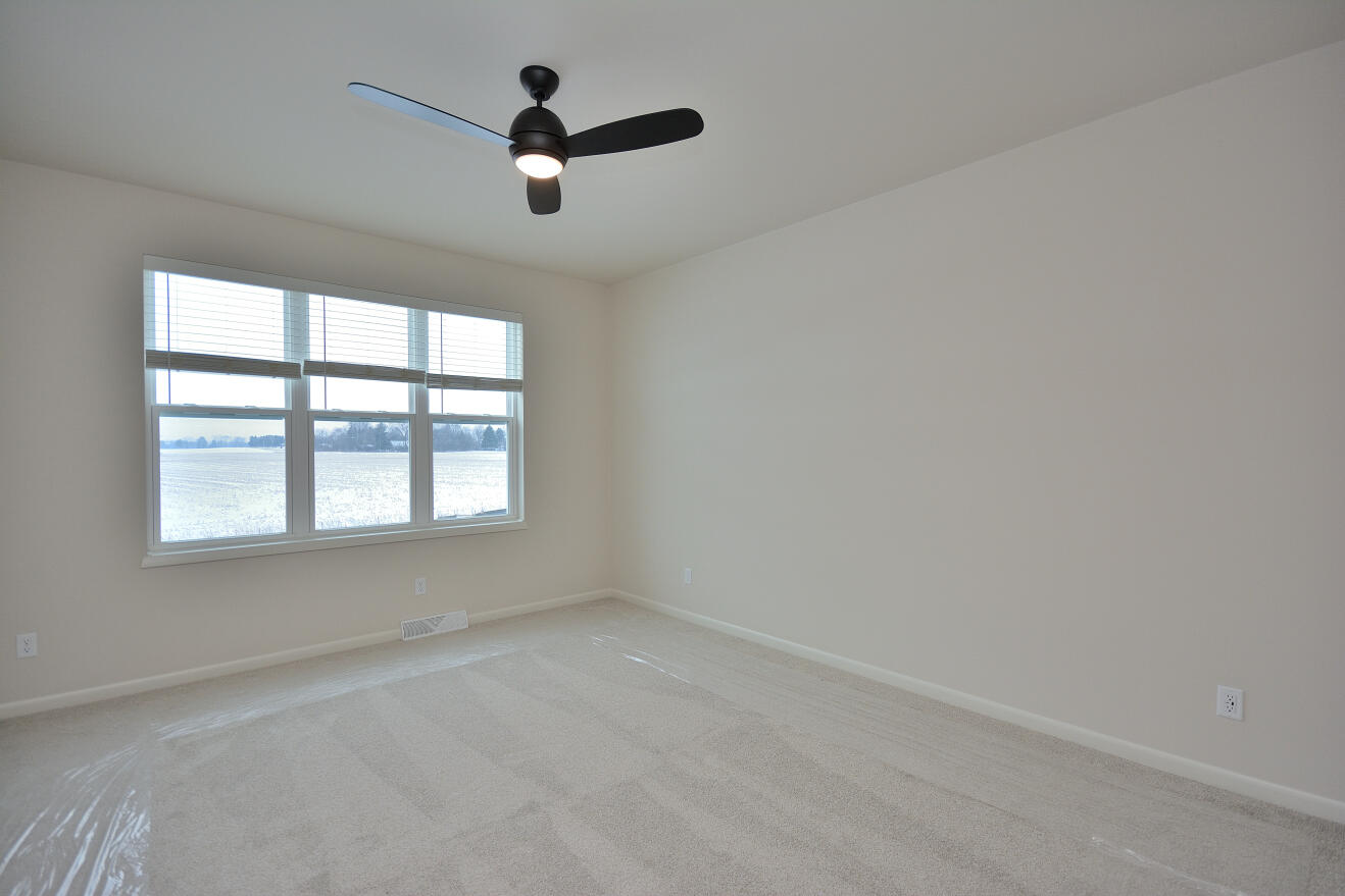 1017 Elderberry Road Oconomowoc, WI 53066 - Photo 24 of 33 79 ARWT (19)