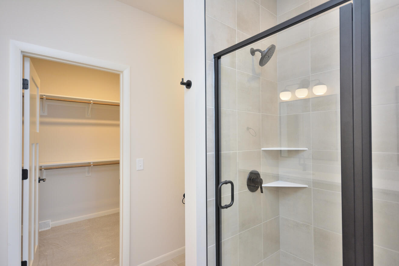 1017 Elderberry Road Oconomowoc, WI 53066 - Photo 27 of 33 79 ARWT (22)