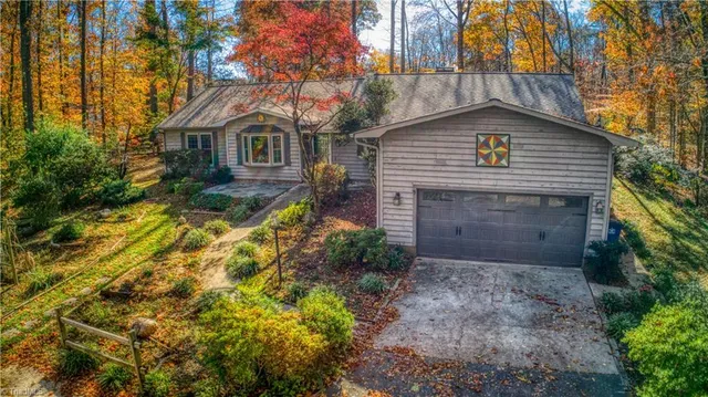 $359,000 | 504 Ray W Drive, Kernersville, NC 27284