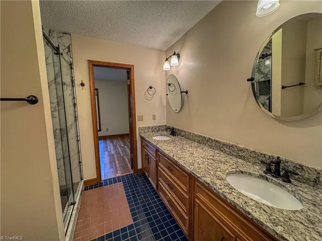 $359,000 | 504 Ray W Drive, Kernersville, NC 27284