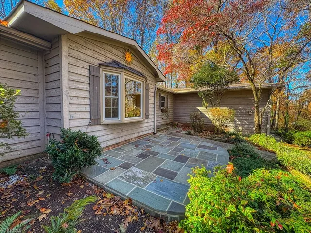 $359,000 | 504 Ray W Drive, Kernersville, NC 27284