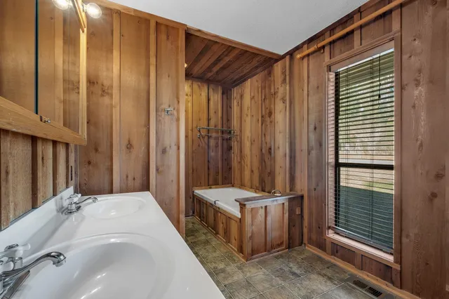 $315,000 | 319 McLendon Lane, Quincy, FL 32351