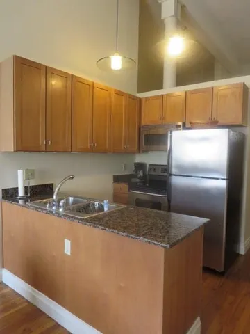 $1,750 | 920 Poeyfarre Street, Unit 245, New Orleans, LA 70130