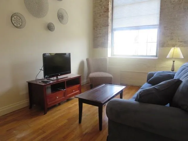 $1,750 | 920 Poeyfarre Street, Unit 245, New Orleans, LA 70130