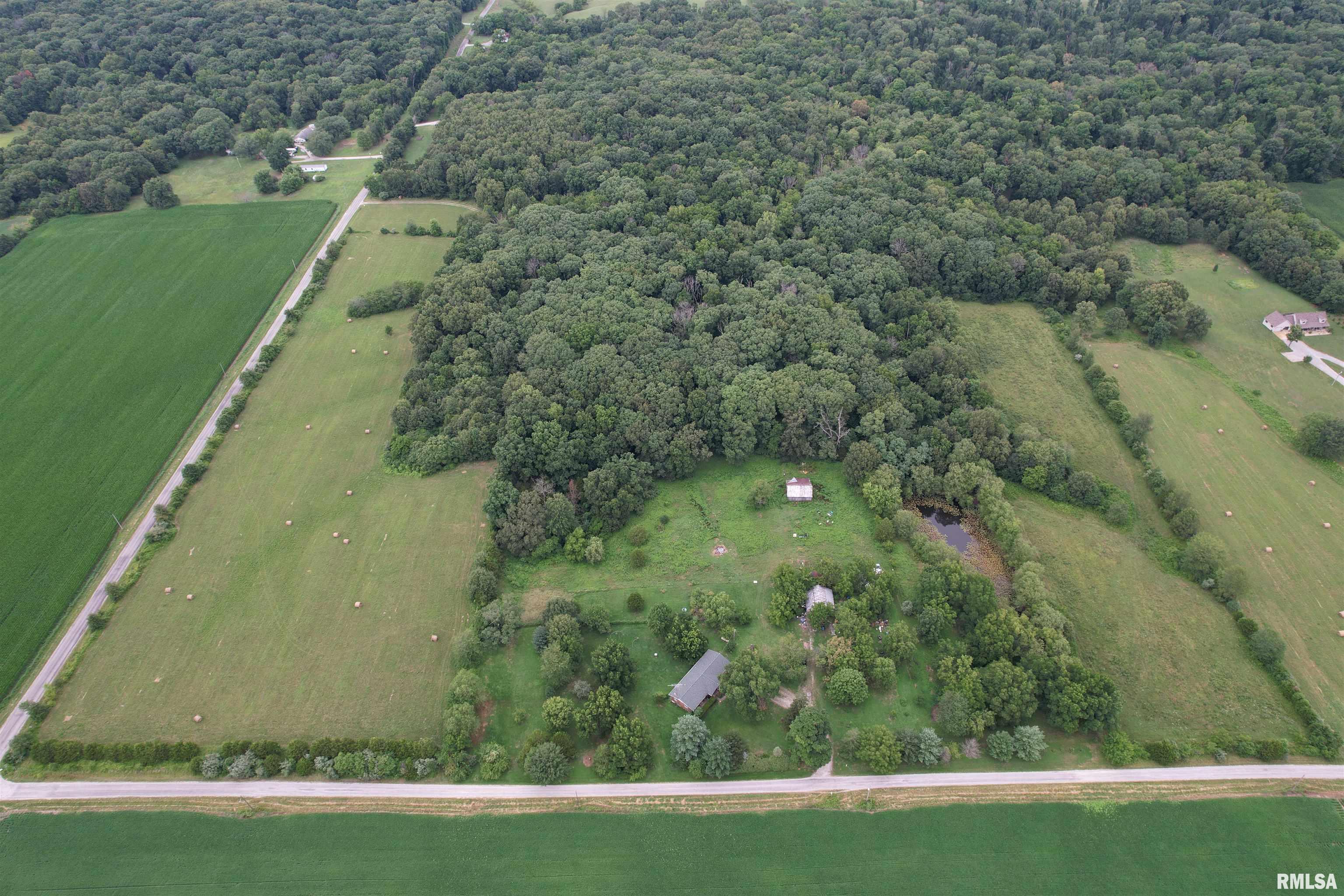 6851 Apple Ridge Road Iuka, IL 62849 - Photo 2 of 33