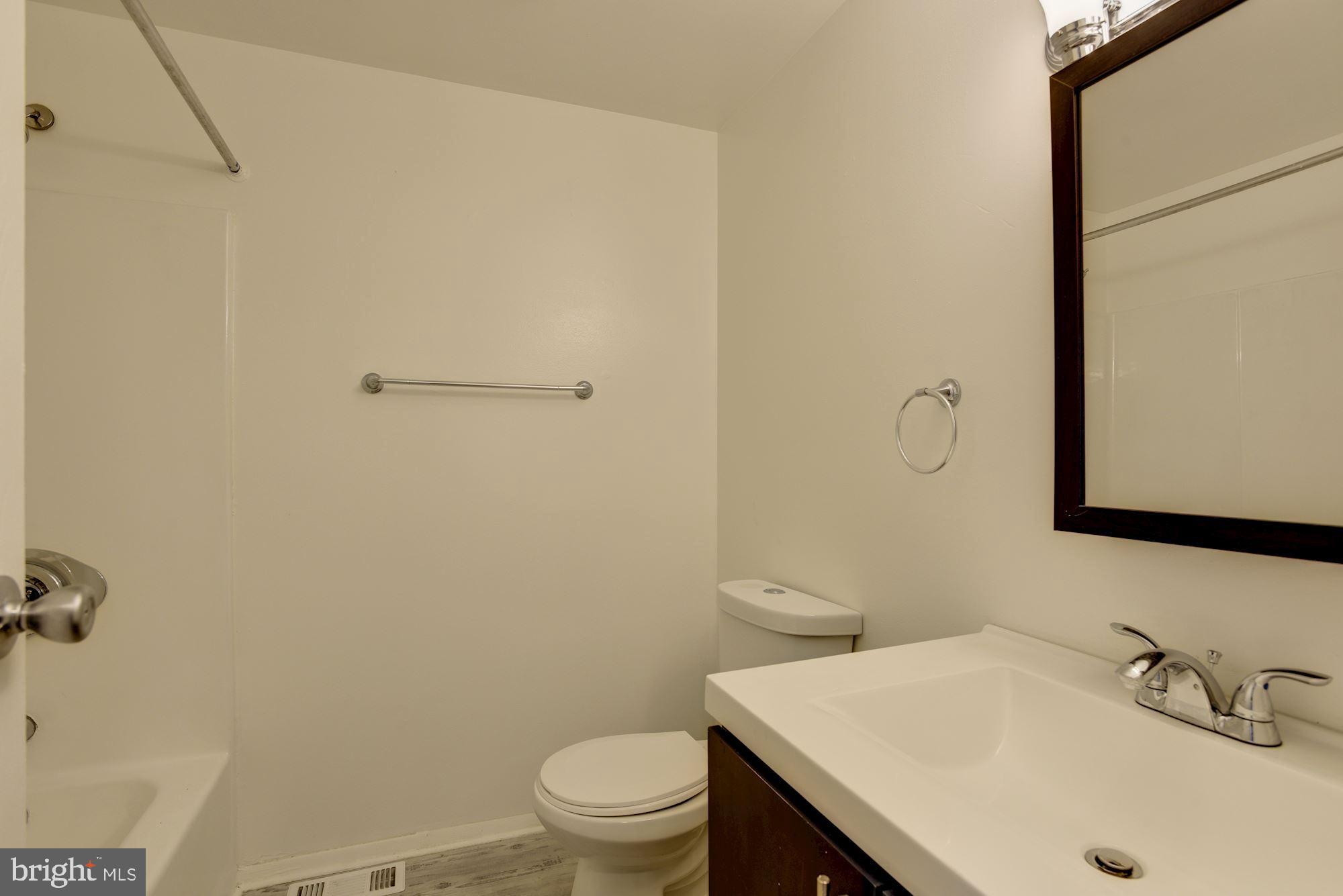 6821 Bensel Avenue Rosedale, MD 21237 - Photo 9 of 23 Bath