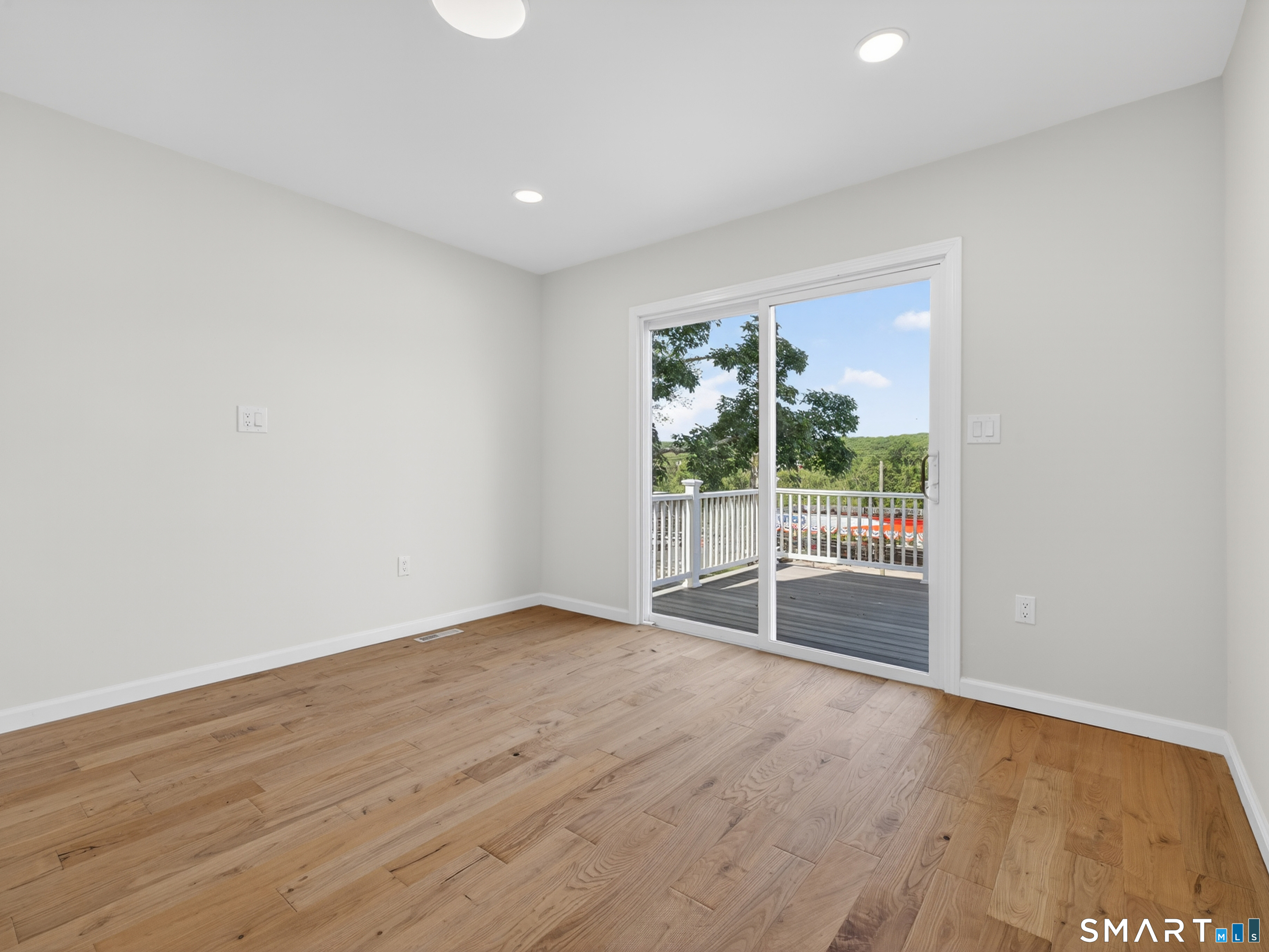 205 Flanders Road East Lyme, CT 06357 - Photo 11 of 39 Gallery Image 11