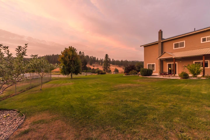 1796 Hutchison Road Addy, WA 99101 - Photo 5 of 20
