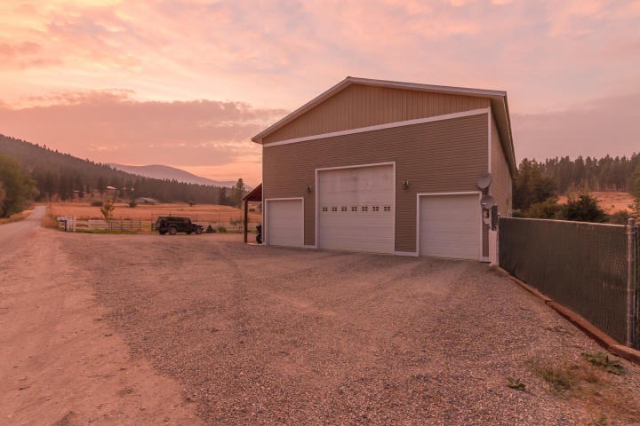 1796 Hutchison Road Addy, WA 99101 - Photo 6 of 20